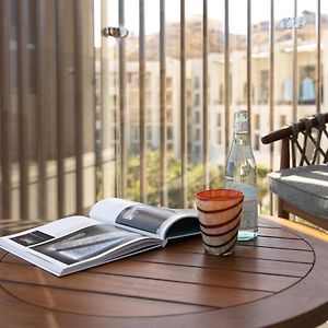 Panoramic One Bedroom Suite Premium Lounge Access