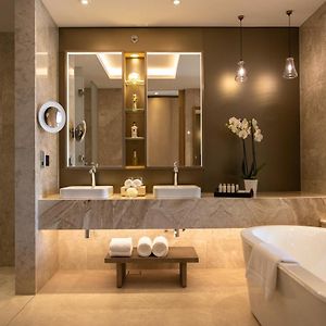 Family One Bedroom Suite Premium Lounge Access